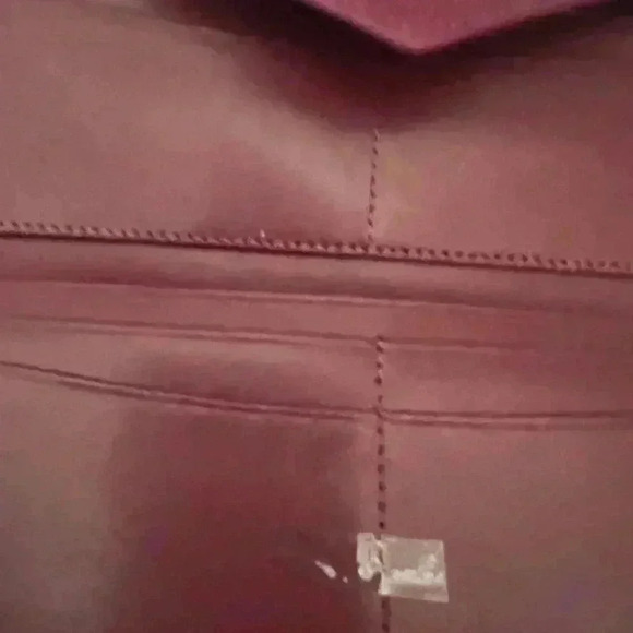 LODIS Berry Leather Organizer Small Crossbody/Clutch Bag - Picture 6 of 7